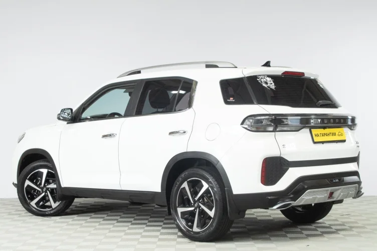 Hyundai ix35 4 из 6