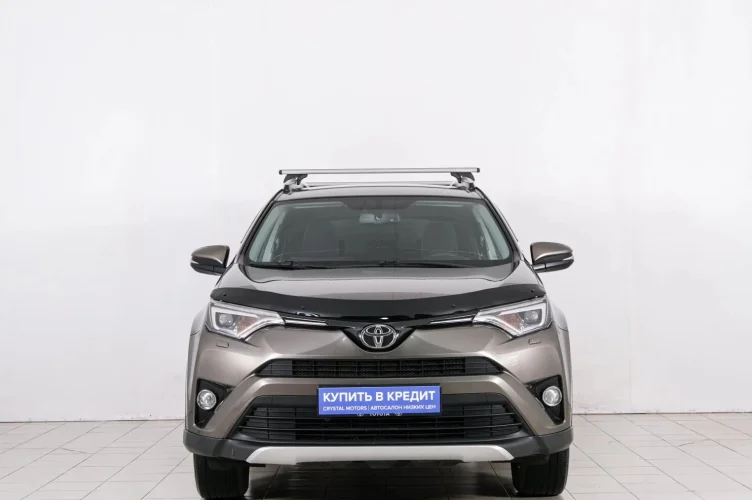 Toyota RAV4 2 из 6