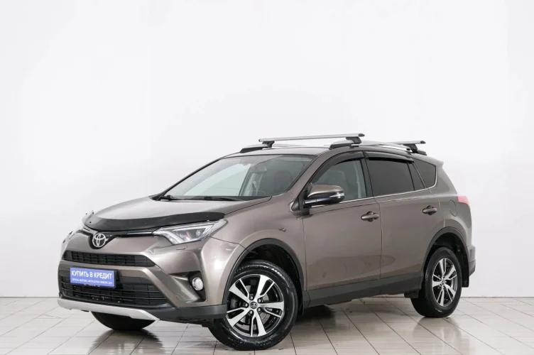 Toyota RAV4 3 из 6