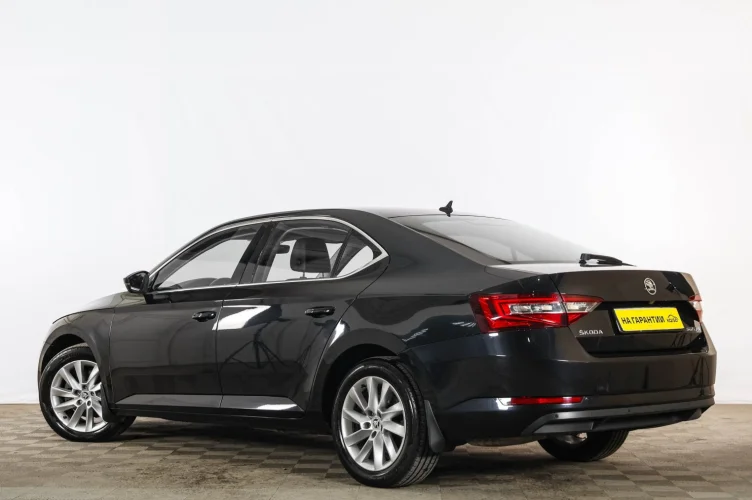 Skoda Superb 4 из 6