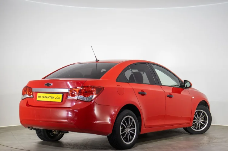 Chevrolet Cruze 4 из 6