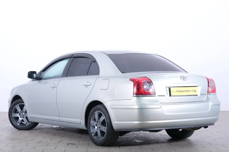 Toyota Avensis 4 из 6