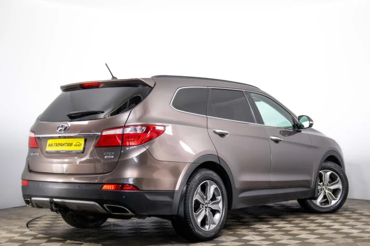Hyundai Grand Santa Fe 6 из 6