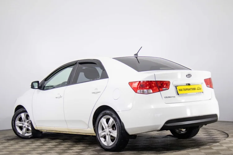 KIA Cerato 4 из 6