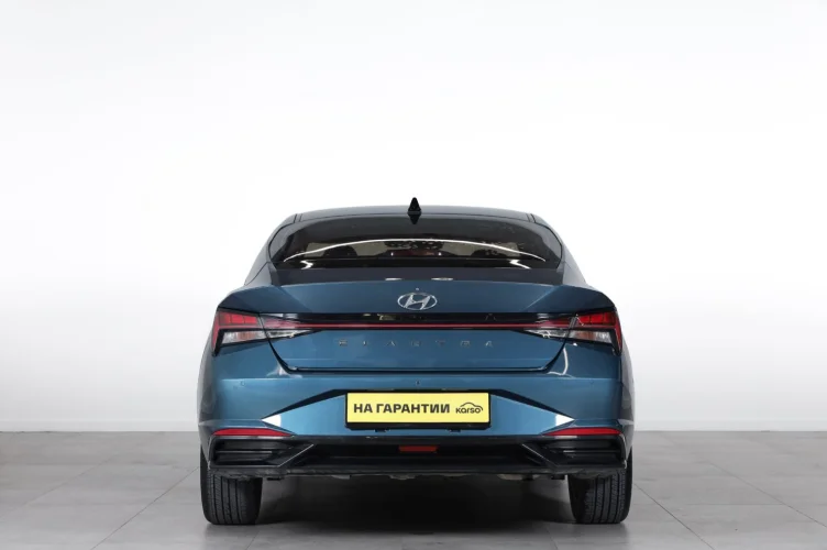 Hyundai Elantra 5 из 6
