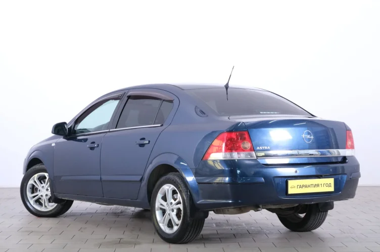 Opel Astra Family 4 из 6
