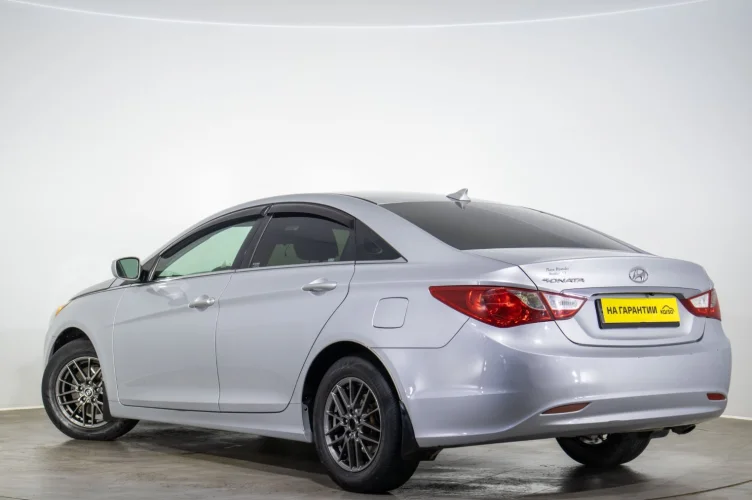 Hyundai Sonata 6 из 6