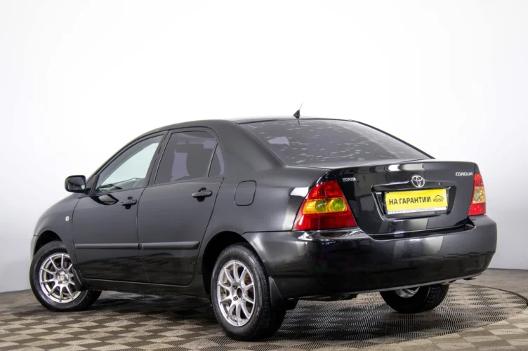 Toyota Corolla 4 из 6