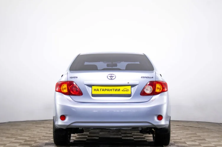 Toyota Corolla 5 из 6