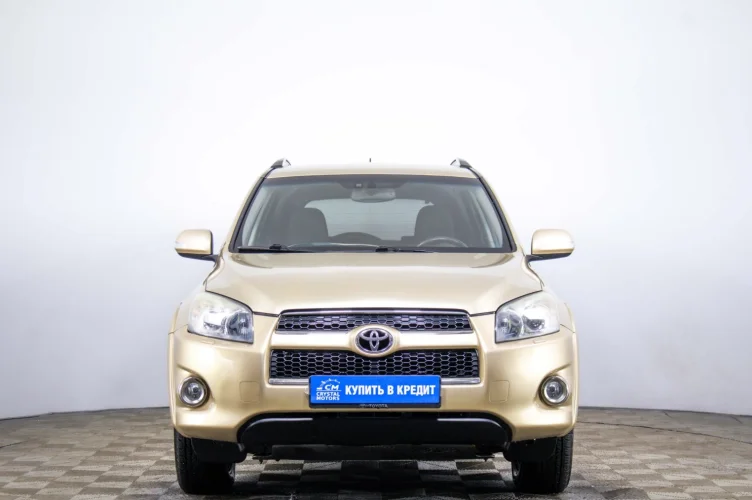 Toyota RAV4 2 из 6