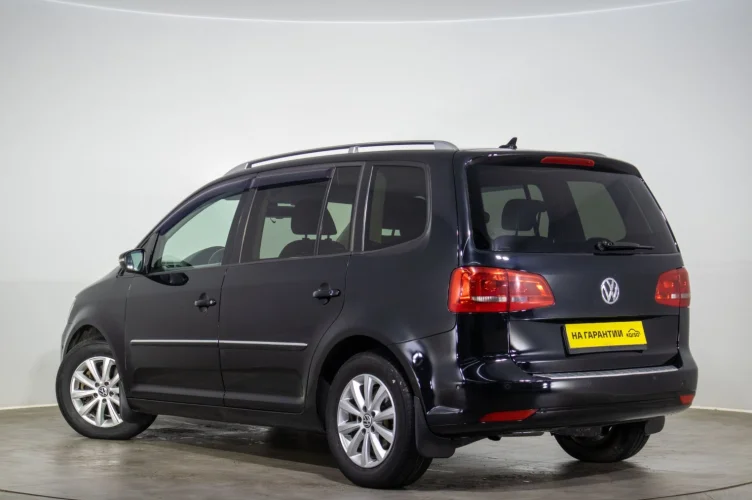 Volkswagen Touran 6 из 6