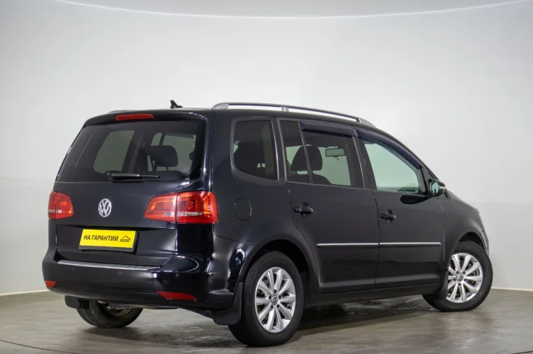 Volkswagen Touran 4 из 6