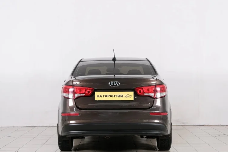 KIA Rio 5 из 6