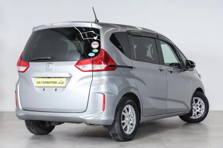 Honda Freed 4 из 6