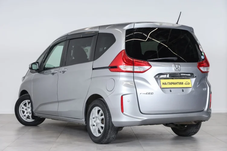 Honda Freed 6 из 6