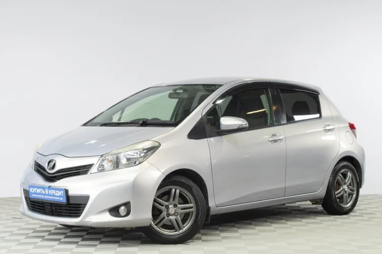 Toyota Vitz 3 из 6