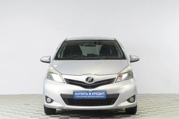 Toyota Vitz 2 из 6