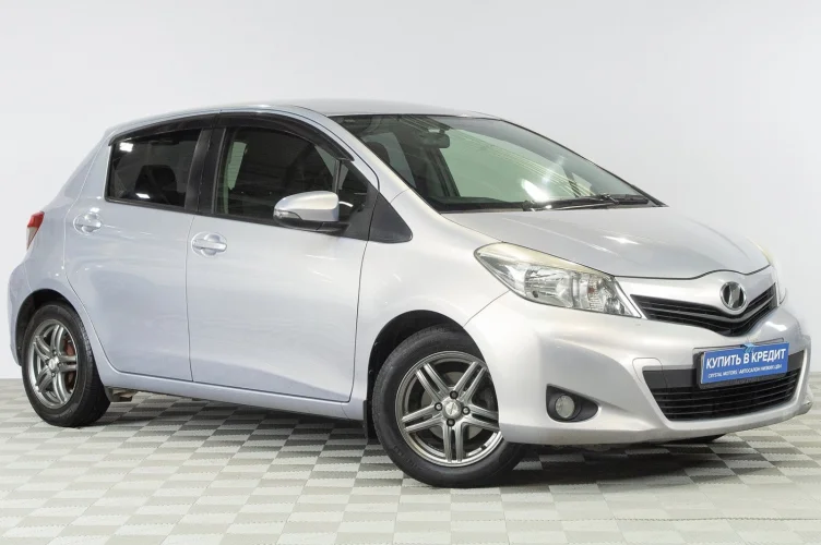 Toyota Vitz 1 из 6