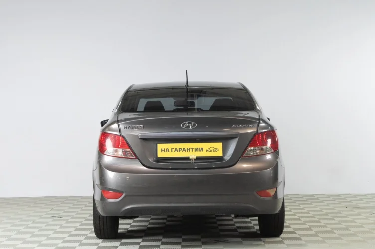 Hyundai Solaris 5 из 6