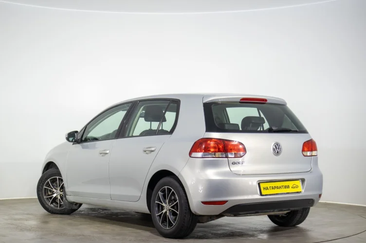 Volkswagen Golf 6 из 6