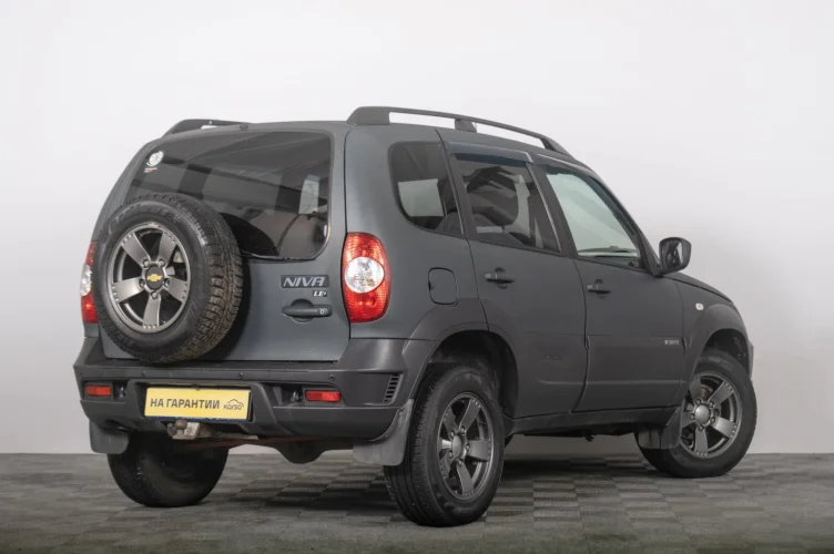 Chevrolet Niva 6 из 6