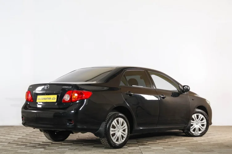 Toyota Corolla 6 из 6