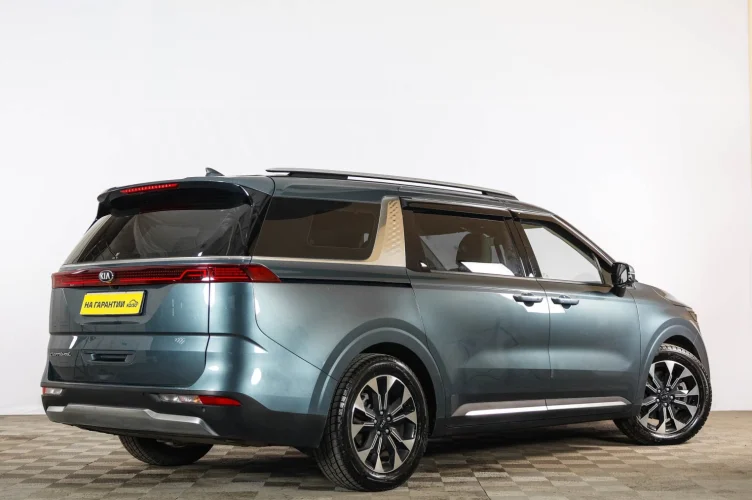 KIA Carnival 6 из 6