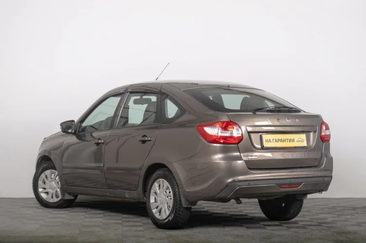 ВАЗ (LADA) Granta 5 из 6