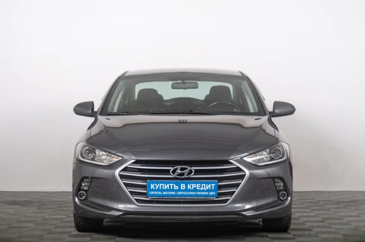 Hyundai Elantra 3 из 6