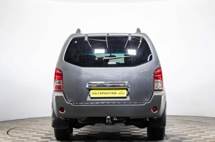 Nissan Pathfinder 5 из 6