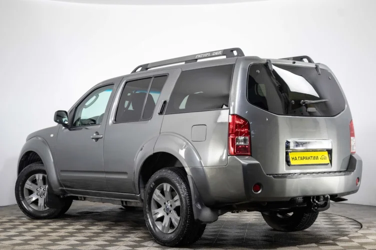 Nissan Pathfinder 4 из 6