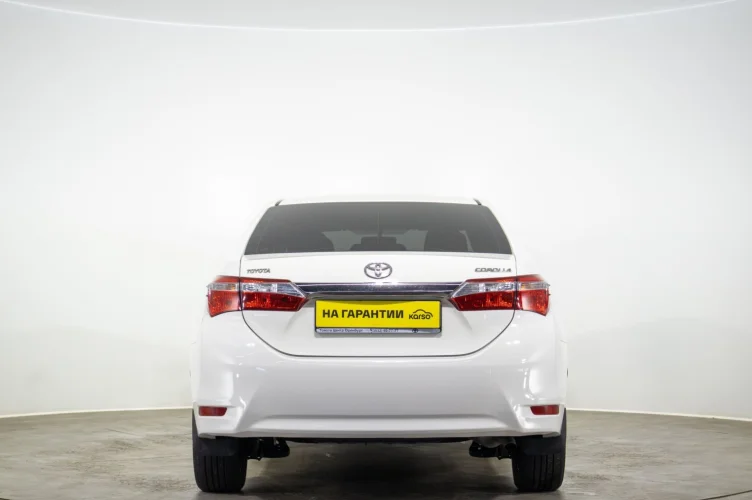 Toyota Corolla 5 из 6