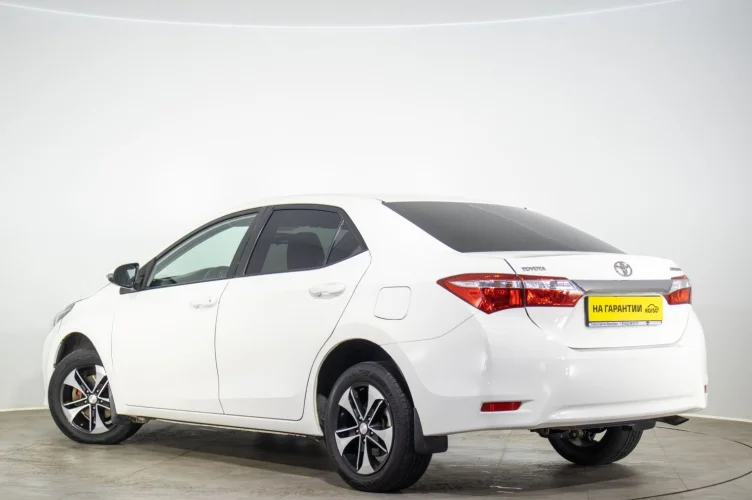 Toyota Corolla 6 из 6