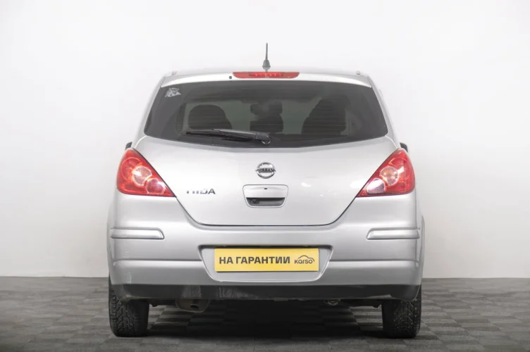 Nissan Tiida 4 из 6