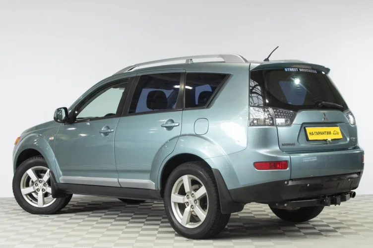 Mitsubishi Outlander 4 из 6