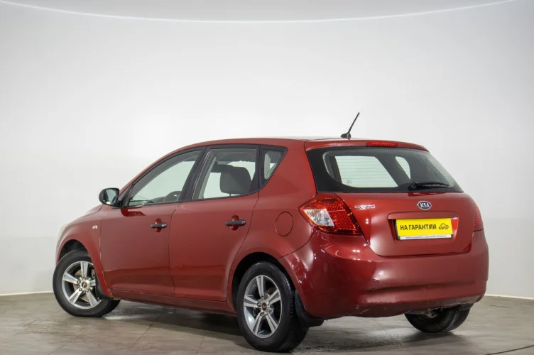 KIA cee'd 6 из 6