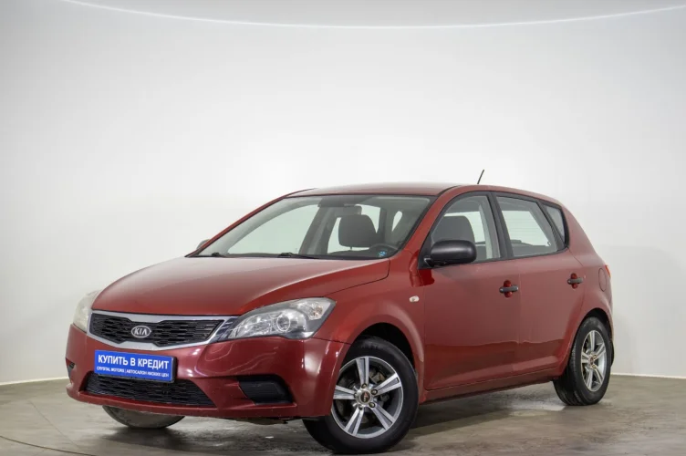 KIA cee'd 3 из 6