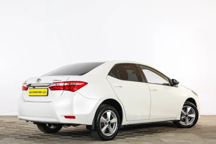 Toyota Corolla 6 из 6