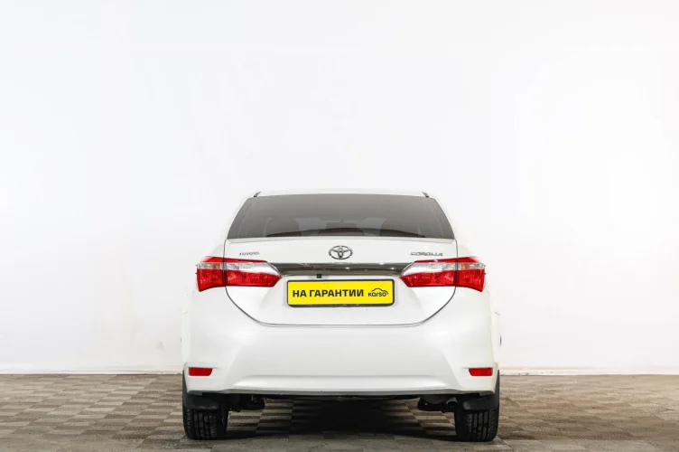 Toyota Corolla 5 из 6
