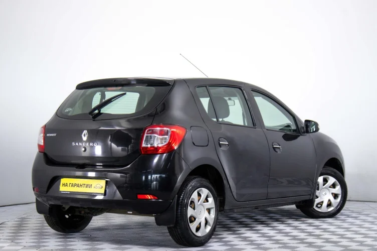 Renault Sandero 6 из 6