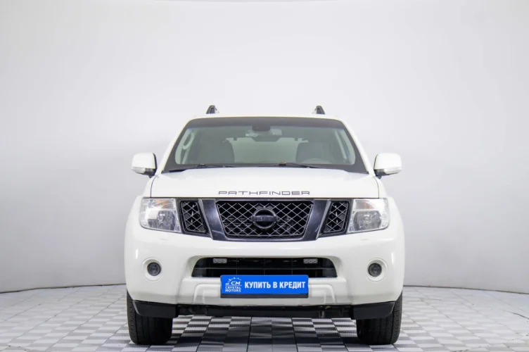 Nissan Pathfinder 2 из 6