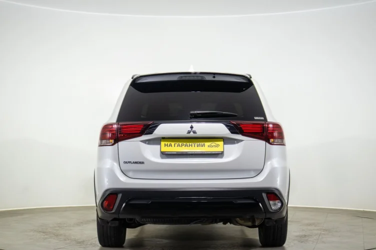 Mitsubishi Outlander 5 из 6