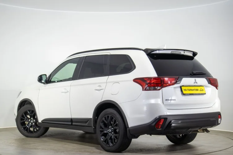 Mitsubishi Outlander 6 из 6
