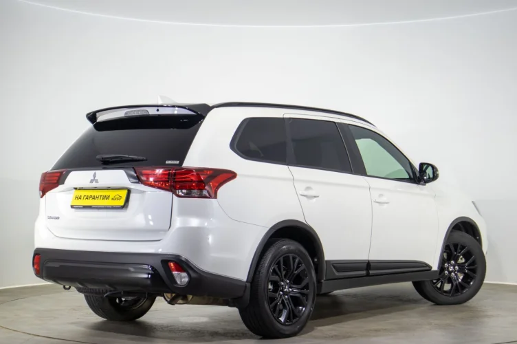 Mitsubishi Outlander 4 из 6