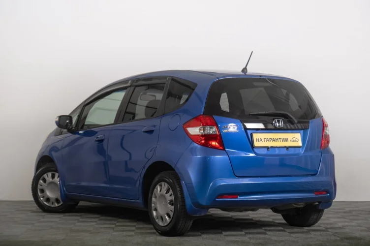 Honda Fit 5 из 6