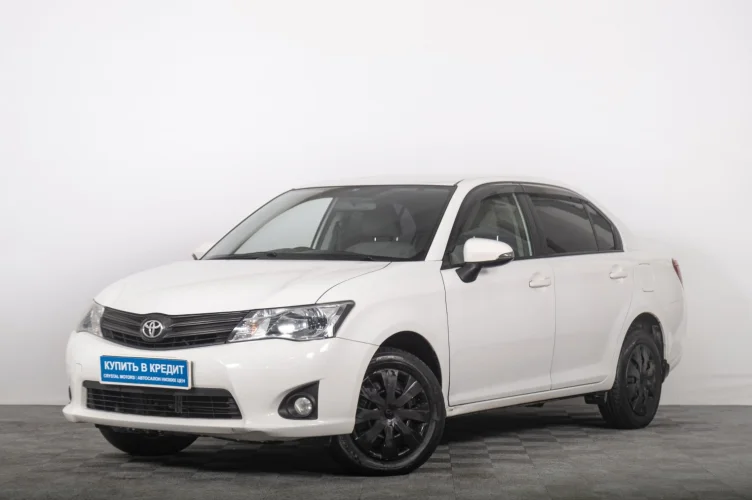 Toyota Corolla Axio 2 из 6