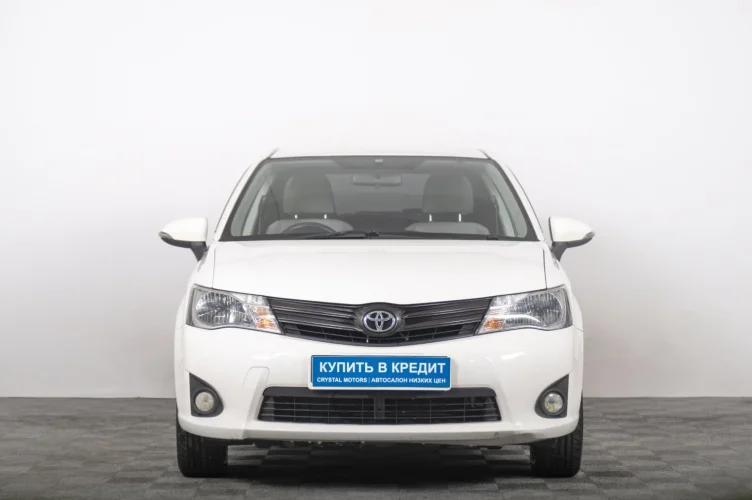 Toyota Corolla Axio 3 из 6