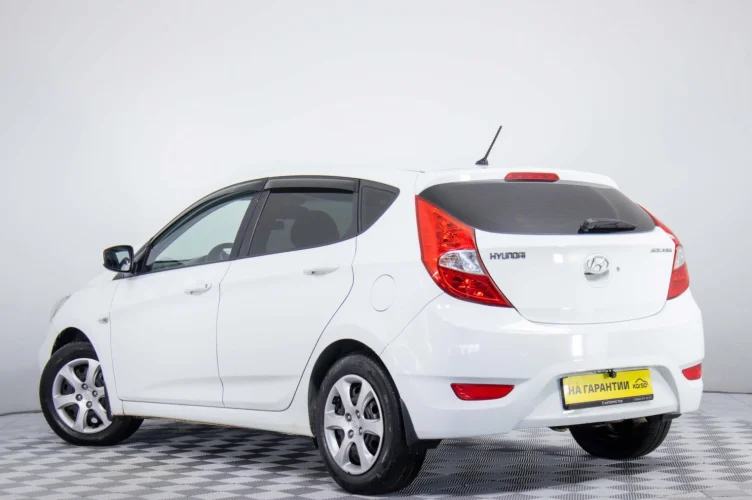 Hyundai Solaris 4 из 6