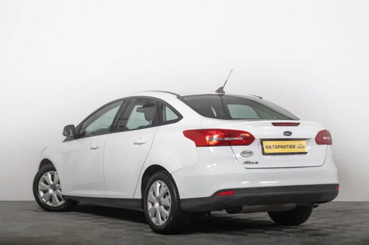 Ford Focus 5 из 6
