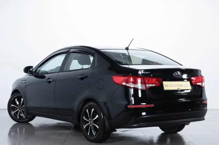 KIA Rio 4 из 6
